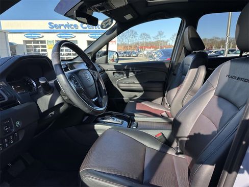 Certified 2023 Honda Ridgeline Black Edition image 13
