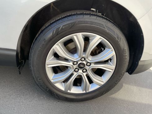 Used 2023 Ford Edge Titanium image 23