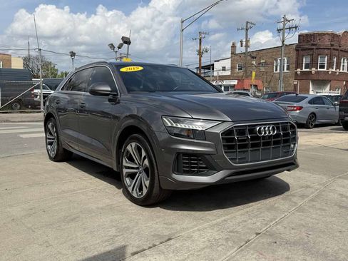 Used 2019 Audi Q8 Prestige image 3