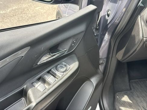 Used 2023 Chevrolet Bolt LT w/ Infotainment Package FWD image 12