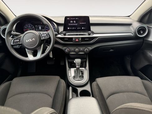 Used 2023 Kia Forte LXS w/ LXS Technology Package FWD image 10