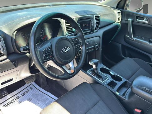 Used 2017 Kia Sportage LX AWD/4WD image 12