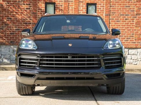 Used 2020 Porsche Cayenne w/ Premium Package AWD/4WD image 2