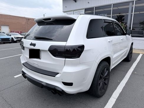 Used 2018 Jeep Grand Cherokee Trackhawk AWD/4WD image 9