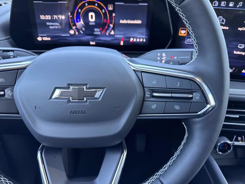 New 2026 Chevrolet Traverse LT w/ Midnight/Sport Edition FWD image 17