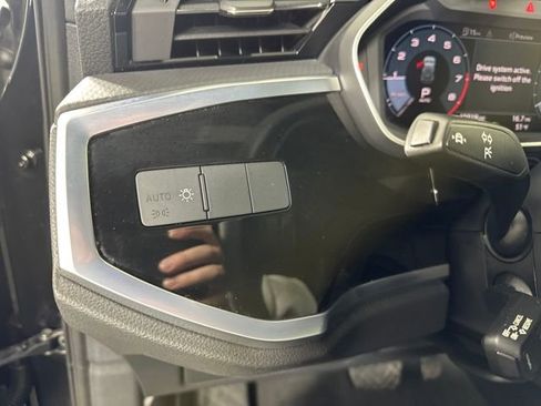 Used 2022 Audi Q3 2.0T Premium w/ Convenience Package image 19