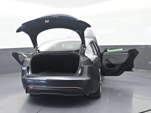 Used 2025 Tesla Model 3 Long Range RWD image 42