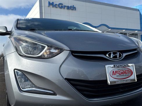 Used 2015 Hyundai Elantra SE w/ Option Group 02 image 11