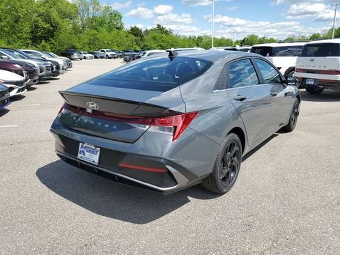 New 2026 Hyundai Elantra SEL Sport Premium FWD image 4
