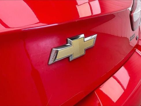 Used 2017 Chevrolet Cruze LT w/ Convenience Package FWD image 31