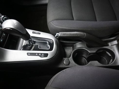 Used 2012 Chevrolet Cruze LT image 18