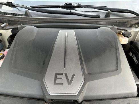 Used 2023 Kia EV6 Wind w/ Wind Technology Package image 9
