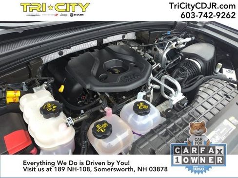 Used 2024 Jeep Grand Cherokee Trailhawk w/ Luxury Tech Group III image 31