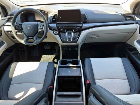 New 2026 Honda Odyssey Elite image 15