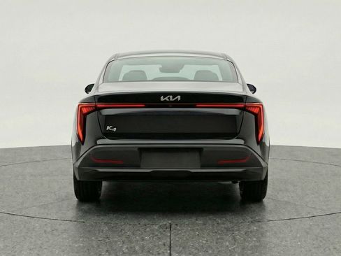 Used 2025 Kia K4 LXS image 7