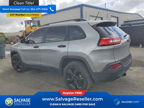 Used 2017 Jeep Cherokee Sport FWD image 3