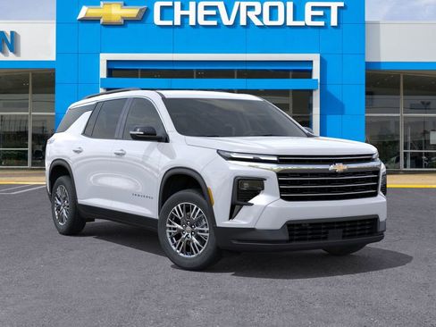 New 2026 Chevrolet Traverse LT w/ Driver Confidence Package image 7