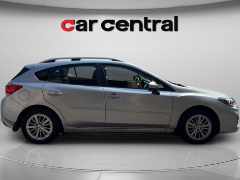 Used 2018 Subaru Impreza 2.0i Premium AWD/4WD image 7