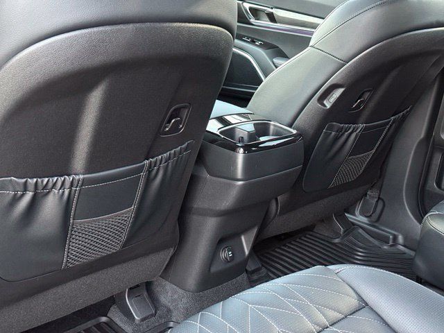 Used 2025 Kia Telluride SX X-Line AWD/4WD image 29