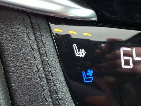 Used 2020 Cadillac XT6 Premium Luxury AWD/4WD image 26
