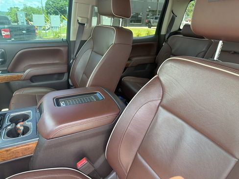 Used 2017 Chevrolet Silverado 1500 High Country AWD/4WD image 7