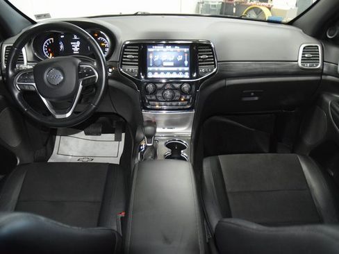 Used 2020 Jeep Grand Cherokee Altitude image 29