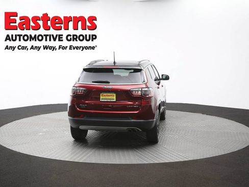 Used 2022 Jeep Compass Limited w/ Sun and Sound Group AWD/4WD image 40