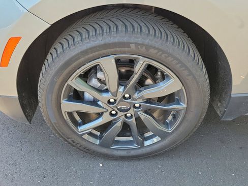 Used 2023 Chevrolet Equinox RS w/ RS Leather Package AWD/4WD image 6