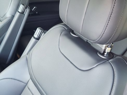 New 2025 Land Rover Range Rover Sport Dynamic SE image 15