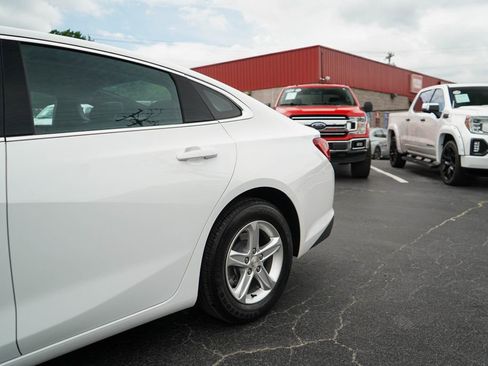 Used 2022 Chevrolet Malibu LS FWD image 20