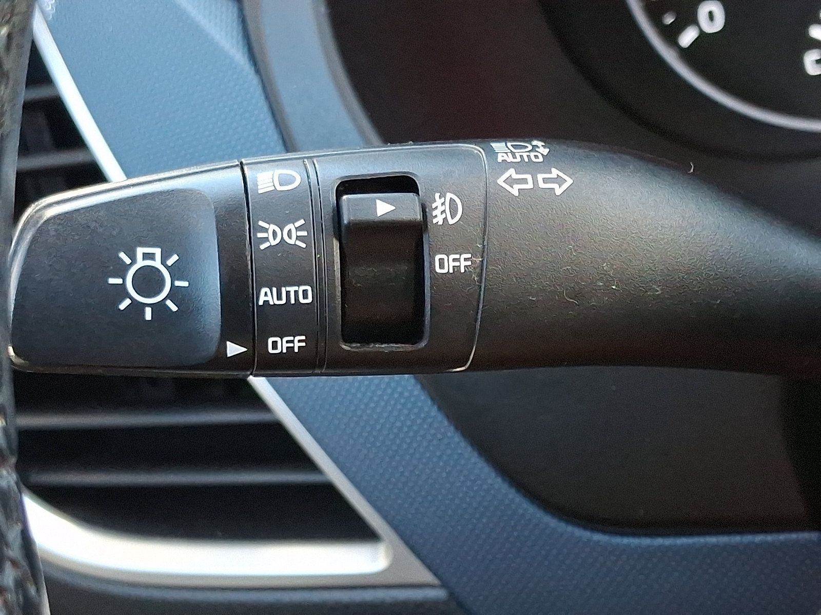 Used 2021 Kia Seltos S AWD/4WD image 26