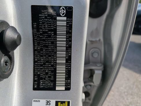 Used 2024 Toyota Corolla LE FWD image 30