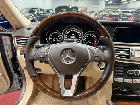 Used 2014 Mercedes-Benz E 350 4MATIC Sedan image 48
