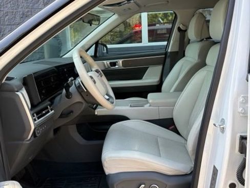 Used 2025 Hyundai Santa Fe SEL AWD/4WD image 5