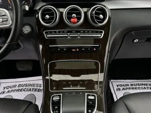Used 2020 Mercedes-Benz GLC 300 4MATIC Coupe image 32