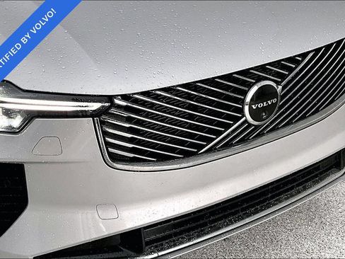Used 2025 Volvo XC90 B6 Plus AWD/4WD image 35