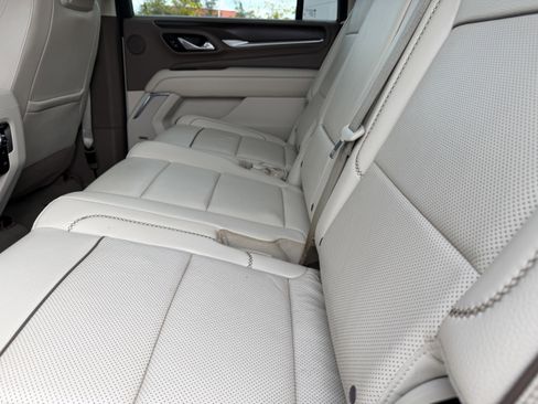 Used 2021 GMC Yukon XL Denali w/ Denali Ultimate Package image 23