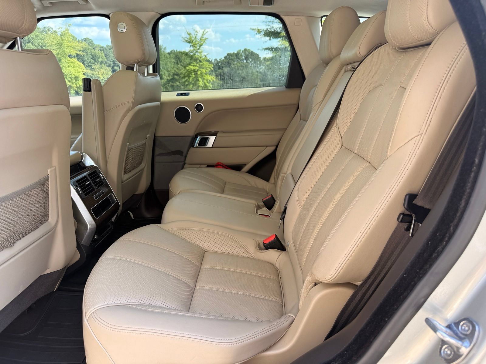Used 2014 Land Rover Range Rover Sport Supercharged AWD/4WD image 39