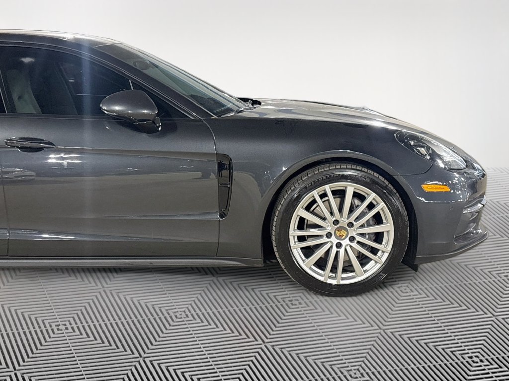 Used 2017 Porsche Panamera 4 AWD/4WD image 14