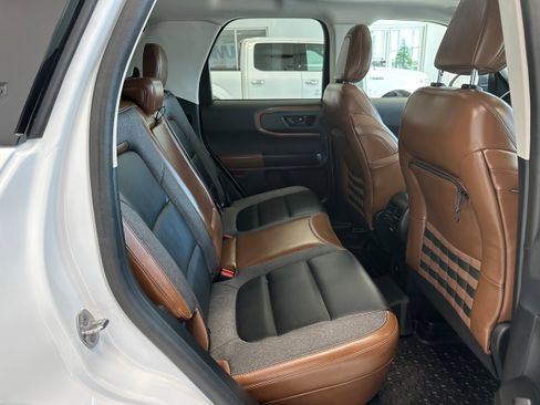 Used 2021 Ford Bronco Sport Outer Banks w/ Outer Banks Package AWD/4WD image 14