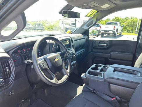 Used 2019 Chevrolet Silverado 1500 Custom w/ Custom Value Package AWD/4WD image 25