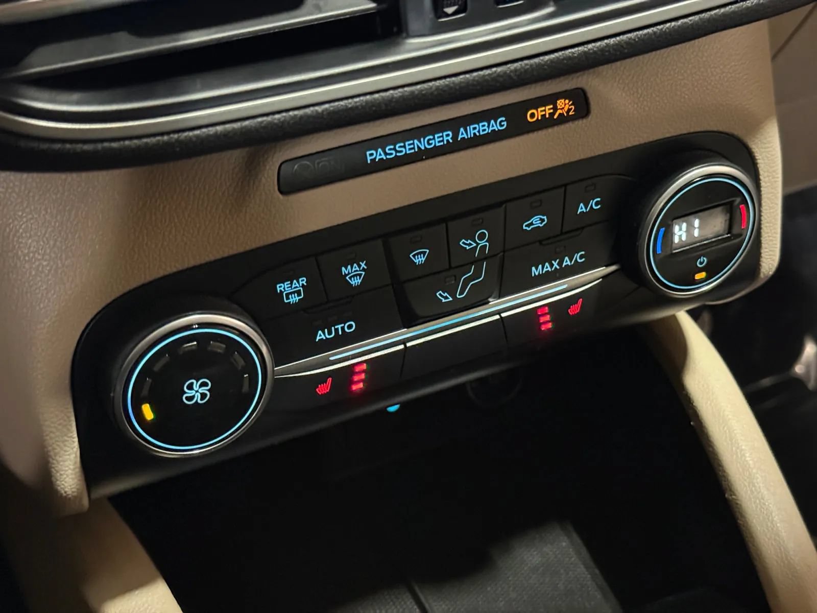 Used 2020 Ford Escape SE AWD/4WD image 34
