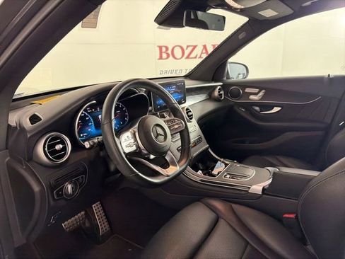 Used 2022 Mercedes-Benz GLC 300 image 12