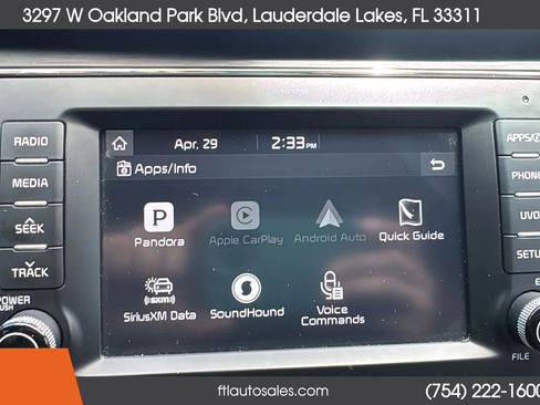 Used 2017 Kia Sedona LX w/ LX Essentials Premium Package FWD image 63