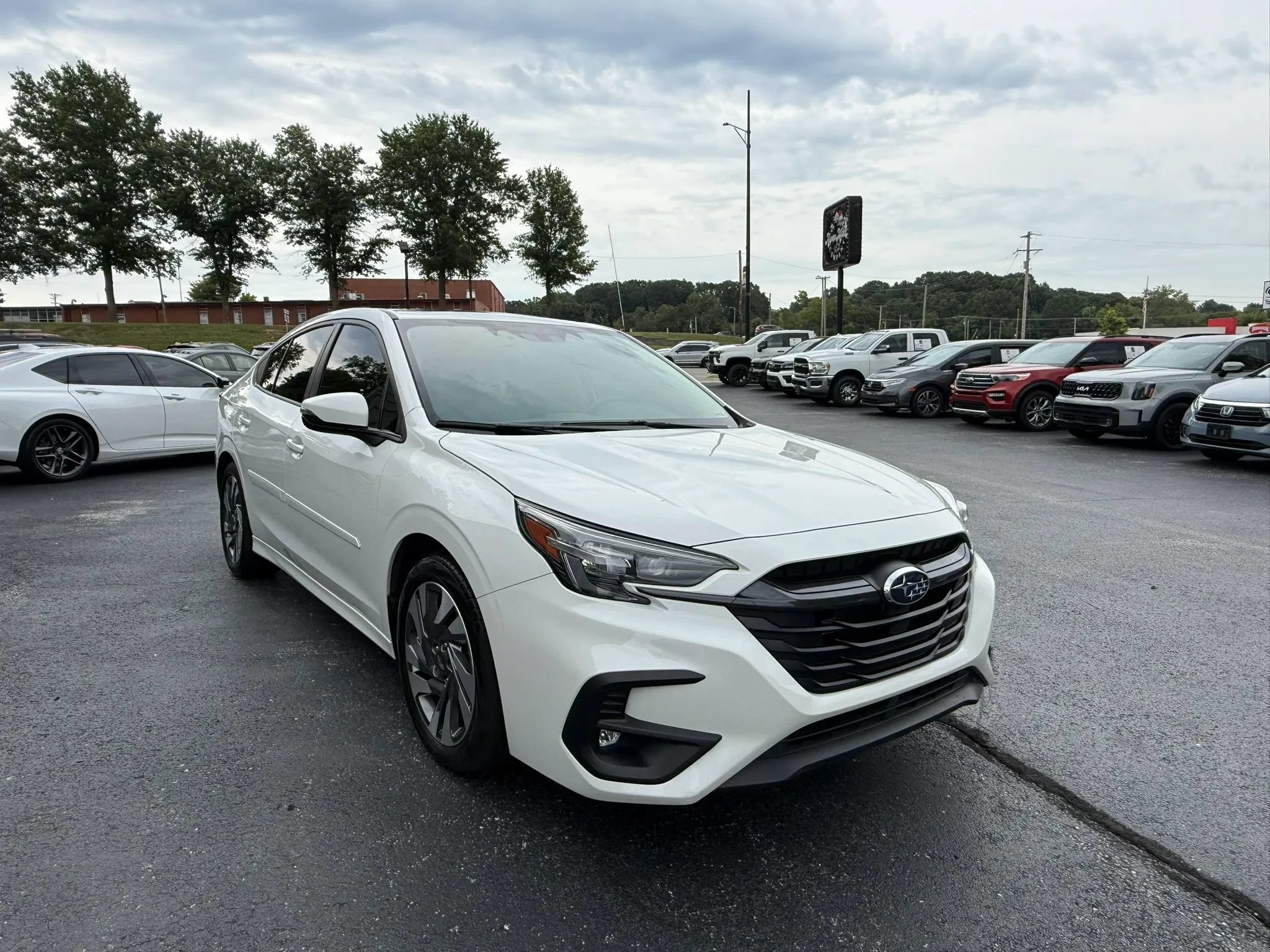 Used 2025 Subaru Legacy Limited AWD/4WD image 8
