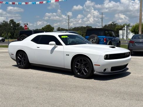 Used 2023 Dodge Challenger R/T w/ Plus Package RWD image 2