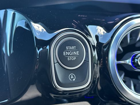 Certified 2025 Mercedes-Benz GLA 250 4MATIC image 22