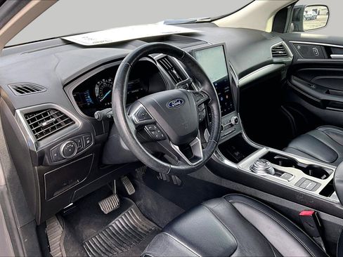 Used 2022 Ford Edge Titanium w/ Equipment Group 301A AWD/4WD image 11
