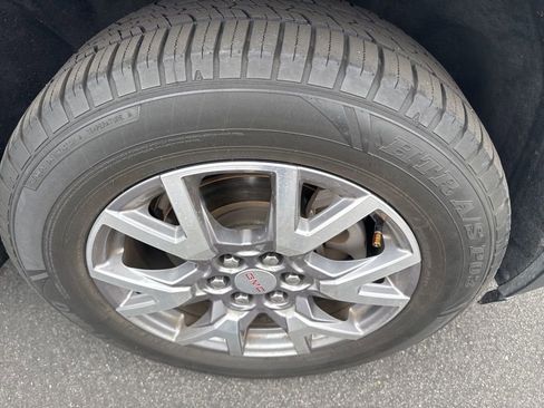 Used 2020 GMC Acadia SLT FWD image 8