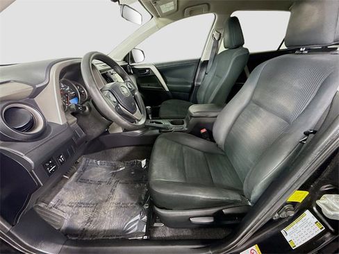 Certified 2016 Toyota RAV4 LE image 19